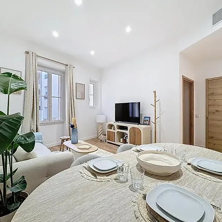 Effet - Neuf, Central, Port, Plage&palais, Clim